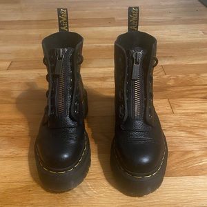 Dr. Martens Women’s Sinclair 8 Eye Leather Platform Boot, Milled Nappa Leather